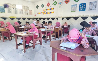 Hari Keempat Ujian Madrasah, Siswa Kelas 6 MIM 12 Sumuragung Ikuti Ujian dengan Tertib dan Lancar